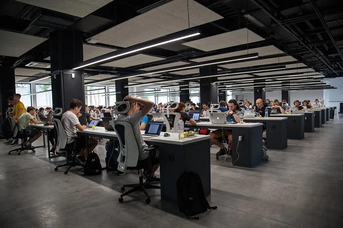 Open-plan contact center workspace